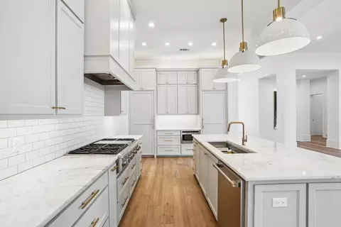 Kitchen - 1609 Ox Bow Ln, Covington, LA 70433 photo 4 of 4