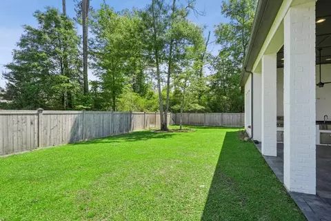 Exterior - 1609 Ox Bow Ln, Covington, LA 70433 photo 8 of 9