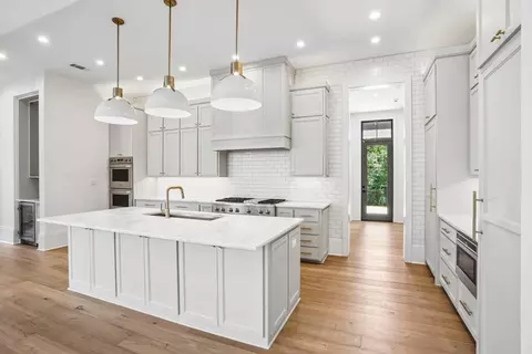 Kitchen - 1609 Ox Bow Ln, Covington, LA 70433 photo 1 of 4