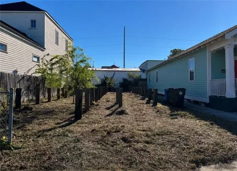 530 S Telemachus St, New Orleans, LA 70119