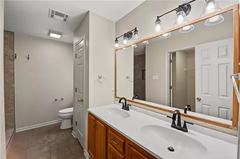 Bath - 70208 9th St, Covington, LA 70433 photo 1 of 3