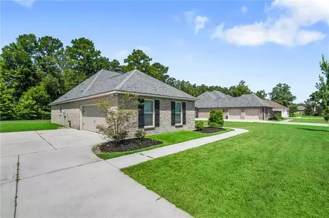 Exterior - 363 Saw Grass Loop, Covington, LA 70435 photo 2 of 7
