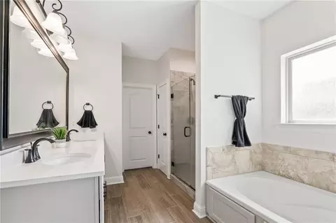 Bath - 363 Saw Grass Loop, Covington, LA 70435 photo 1 of 3