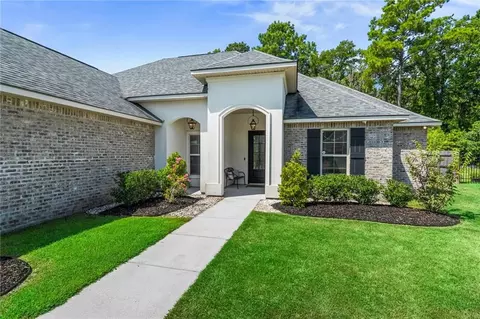Exterior - 363 Saw Grass Loop, Covington, LA 70435 photo 3 of 7
