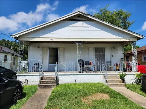 4334 Majestic Oaks Dr, New Orleans, LA 70126