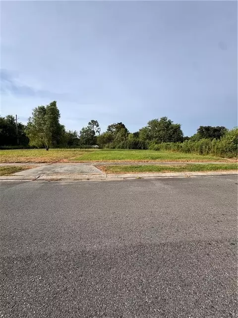4907 N Galvez St, New Orleans, LA 70117