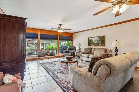 Living - 20257 Lynda Dr, Springfield, LA 70462 photo 1 of 3