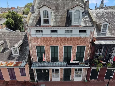 818 Bourbon St #2B, New Orleans, LA 70116