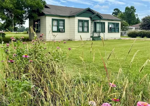 3294 115 Hwy, Hessmer, LA 71341