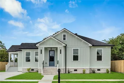 3012 Gallo Dr, New Orleans, LA 70143