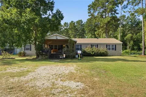 61572 Dantin Rd, Bogalusa, LA 70427