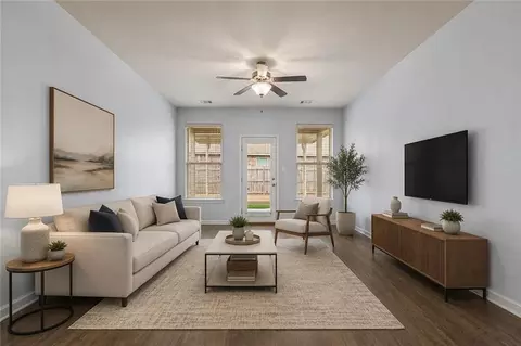 Living - 101 E Lake Ct, Slidell, LA 70461 photo 1 of 2