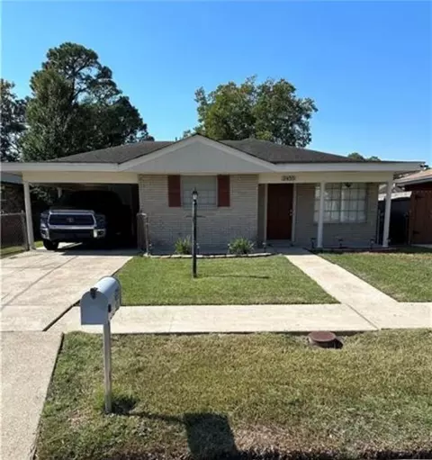 2455 Mercedes Blvd, New Orleans, LA 70114