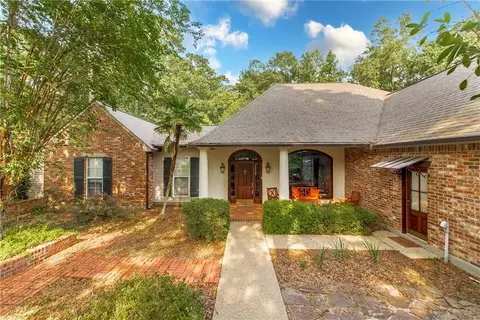 39328 Magnolia Trce, Ponchatoula, LA 70454