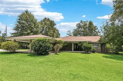 14018 Wadesboro Rd, Ponchatoula, LA 70454