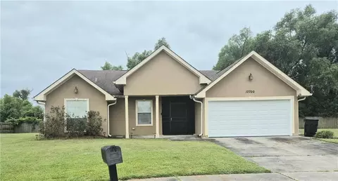 13700 Pierres Ct, New Orleans, LA 70129