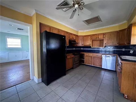 Kitchen - 1023 Minden St, Kenner, LA 70062 photo 1 of 4