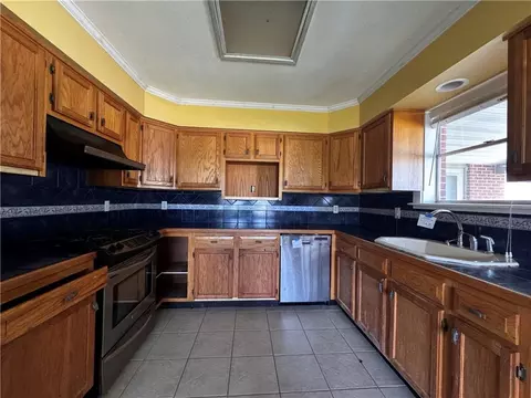 Kitchen - 1023 Minden St, Kenner, LA 70062 photo 2 of 4