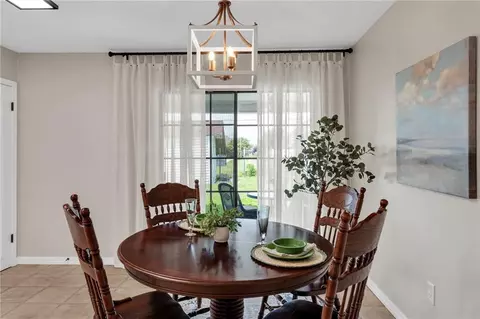 Dining - 914 Gassen St, Luling, LA 70070 photo 1 of 1