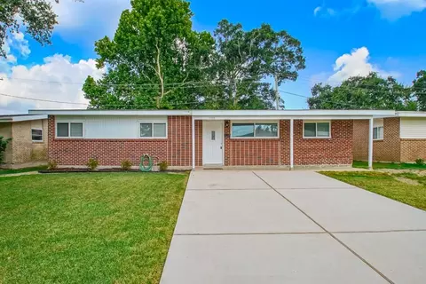 1100 Lynnette Dr, Metairie, LA 70003