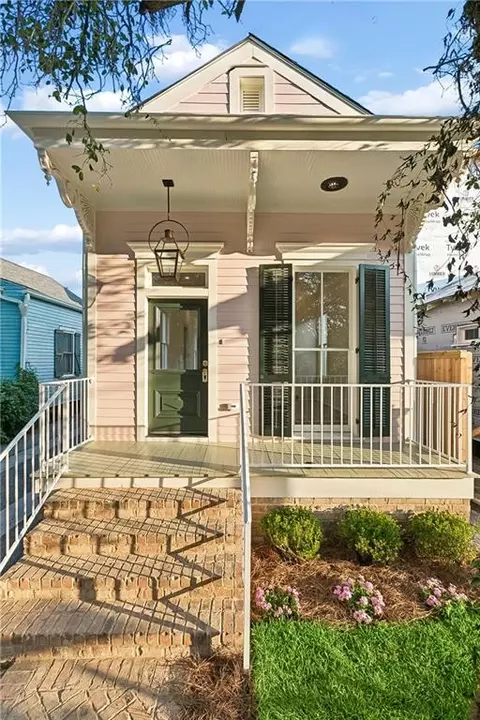 4854 Camp St, New Orleans, LA 70115