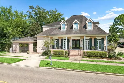 315 Citrus Rd, River Ridge, LA 70123