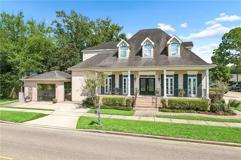 315 Citrus Rd, River Ridge, LA 70123