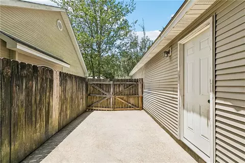 Exterior - 70052 9th St, Covington, LA 70433 photo 6 of 6