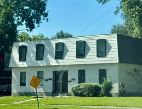 1175 Monet Dr, Baton Rouge, LA 70806