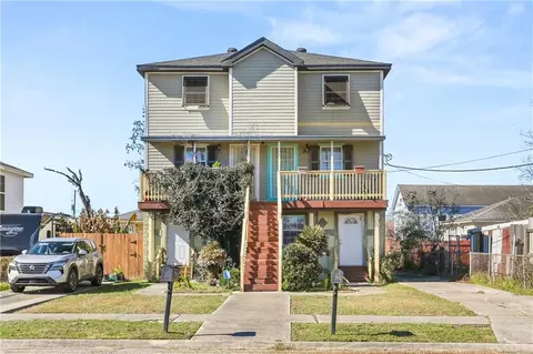 6124 26 Baccich St, New Orleans, LA 70122