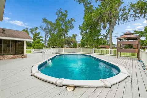 Exterior - 15 W Levert Dr, Luling, LA 70070 photo 4 of 5