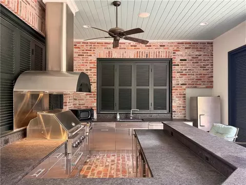 Kitchen - 15532 S Milloit Ln, Covington, LA 70433 photo 7 of 7