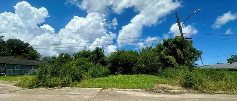 2530 Tupelo St, New Orleans, LA 70117