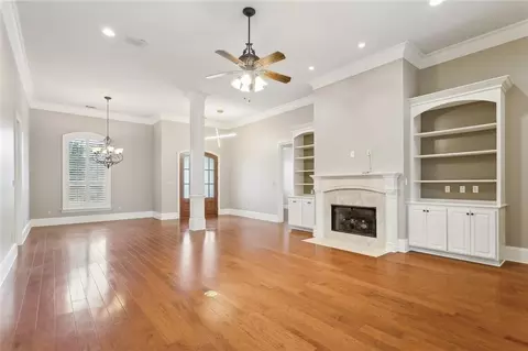 Living - 564 Evergreen Dr, Mandeville, LA 70448 photo 1 of 6