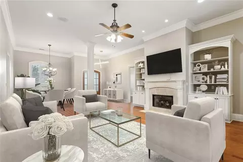 Living - 564 Evergreen Dr, Mandeville, LA 70448 photo 4 of 6