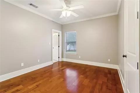 Bedroom - 564 Evergreen Dr, Mandeville, LA 70448 photo 3 of 4