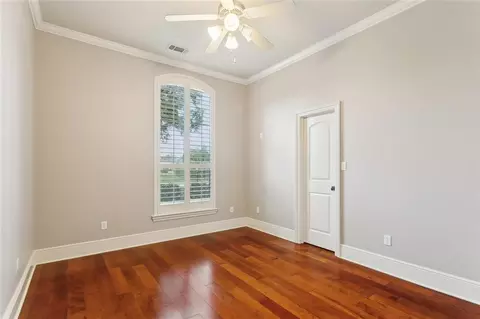 Bedroom - 564 Evergreen Dr, Mandeville, LA 70448 photo 2 of 4