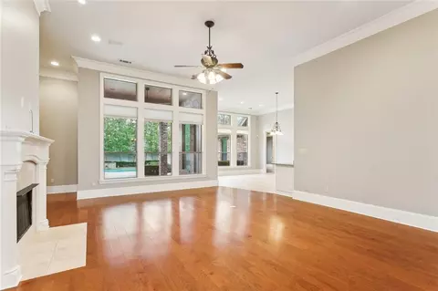 Living - 564 Evergreen Dr, Mandeville, LA 70448 photo 5 of 6