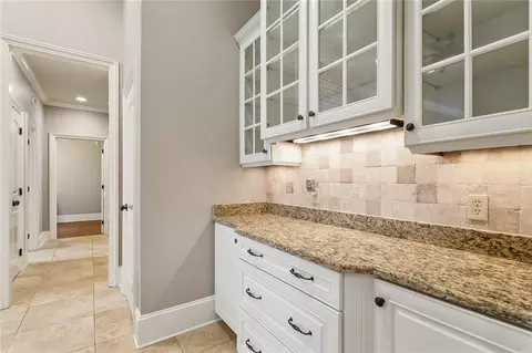Entry Way - 564 Evergreen Dr, Mandeville, LA 70448 photo 2 of 2