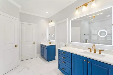 Bath - 564 Evergreen Dr, Mandeville, LA 70448 photo 1 of 7