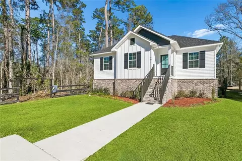 Exterior - 4611 Oak Dr, Slidell, LA 70461 photo 3 of 8