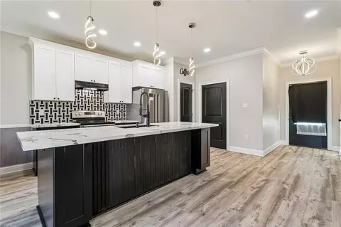 Entry Way - 4611 Oak Dr, Slidell, LA 70461 photo 2 of 2
