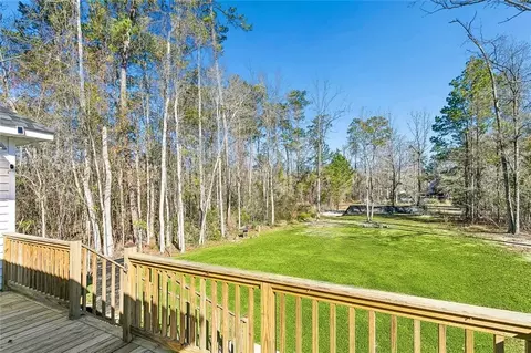Exterior - 4611 Oak Dr, Slidell, LA 70461 photo 6 of 8