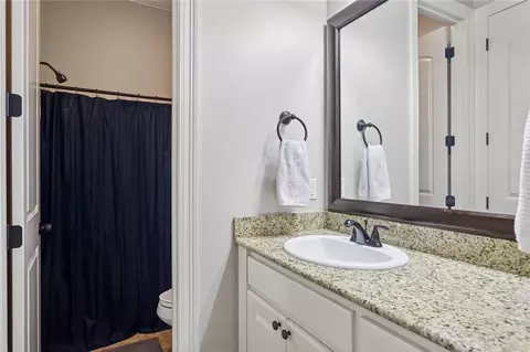 Bath - 773 Rue Bourdeaux, Covington, LA 70433 photo 3 of 4