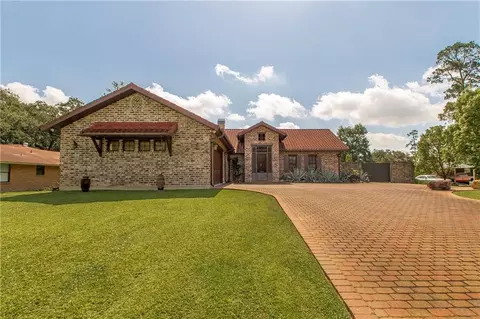 106 College Dr, Hammond, LA 70401