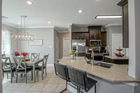 Kitchen - 214 Hawthorn Dr, Luling, LA 70070 photo 1 of 3