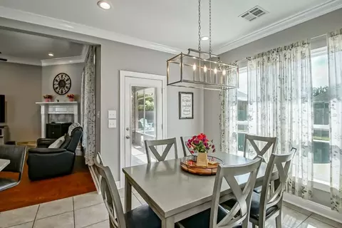 Dining - 214 Hawthorn Dr, Luling, LA 70070 photo 1 of 1