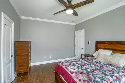 Bedroom - 214 Hawthorn Dr, Luling, LA 70070 photo 6 of 6