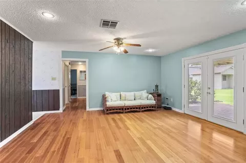 Living - 418 Oak Ln, Luling, LA 70070 photo 6 of 8