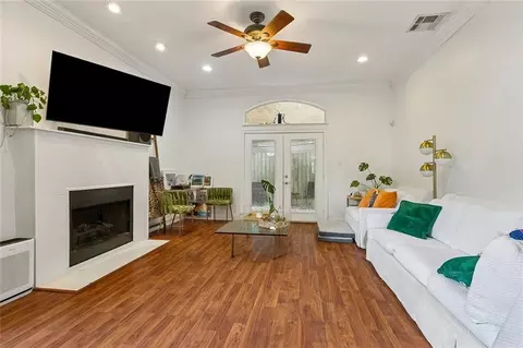 264 W Robert E Lee Blvd, New Orleans, LA 70124
